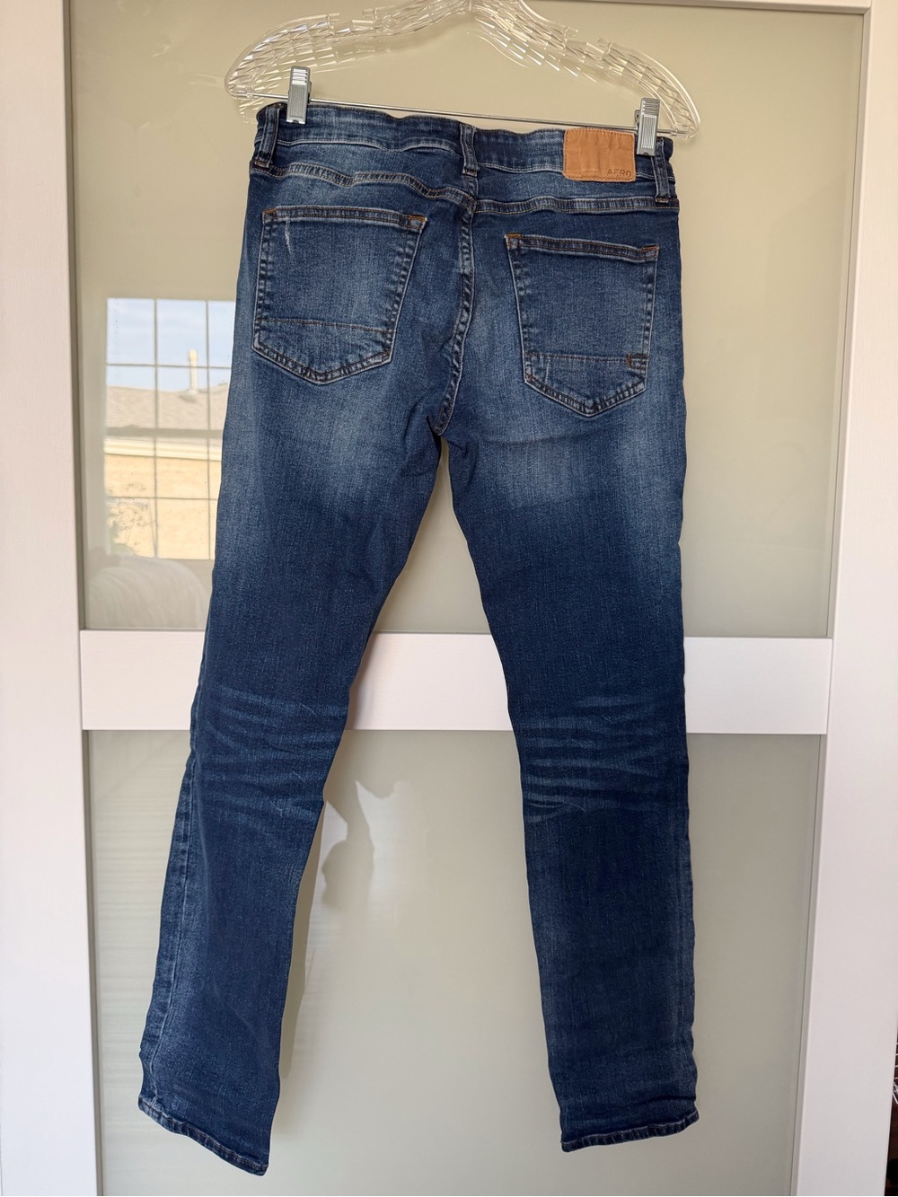 Women’s Straight Leg Jeans in Dark Blue - Classic Denim